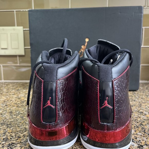 AIR JORDAN 17+ RETRO 'BULLS' | SIZE 10.5 - Picture 4 of 6